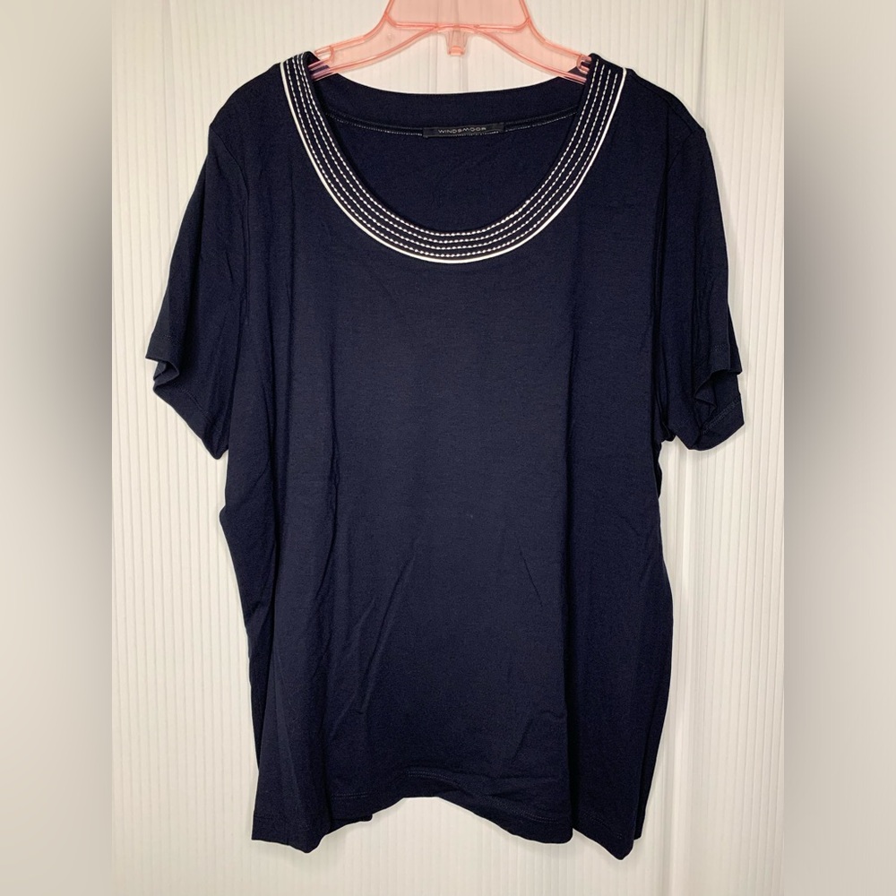 Windsmoor Navy Short Sleeve Shirt Embroidered Scoop Neckline Large